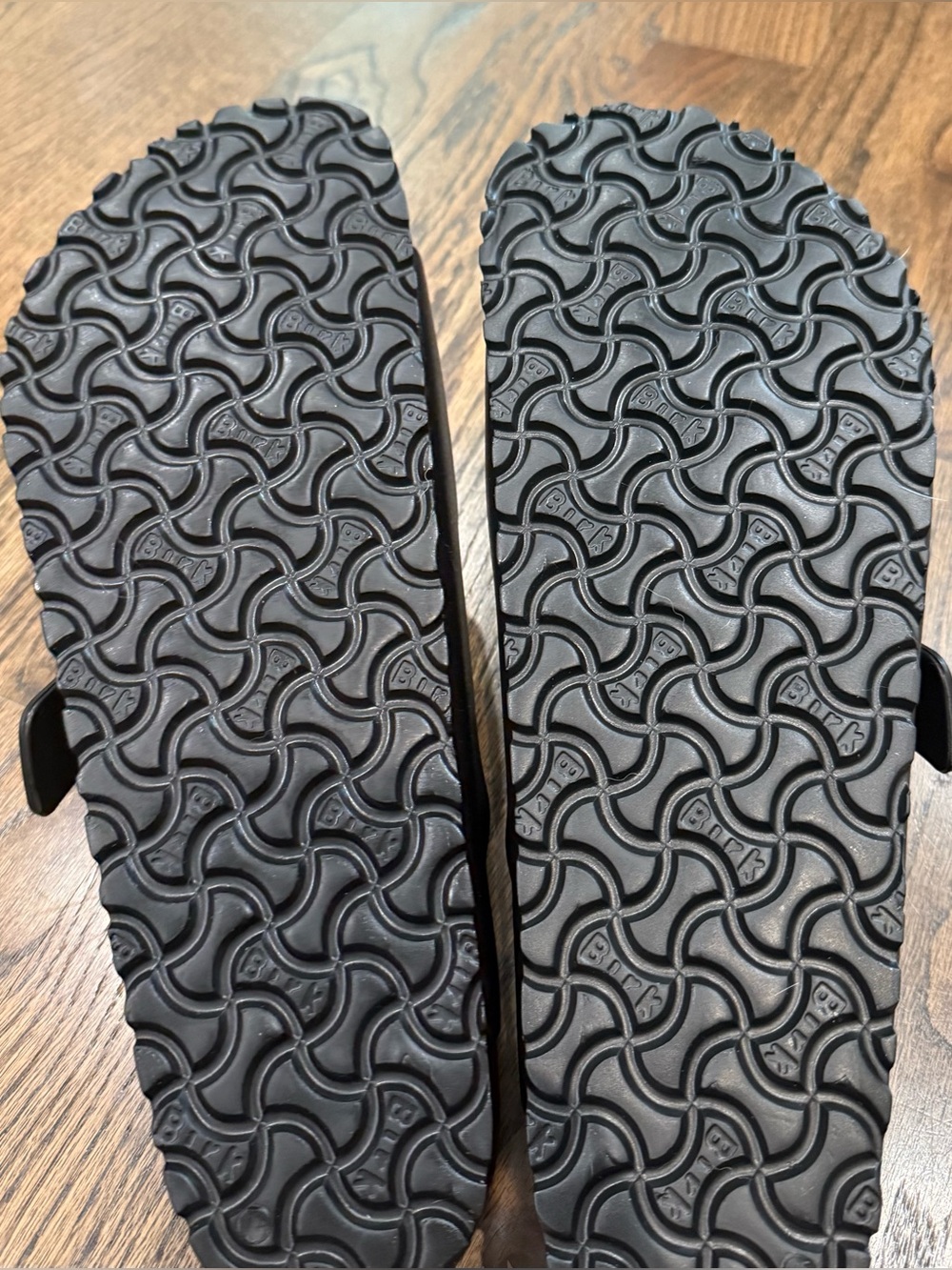 Arizona Essentials Eva Men’s Birkenstocks - Picture 2 of 3